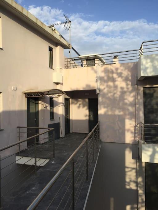 Irene Appartment กาตาโกลอน ภายนอก รูปภาพ